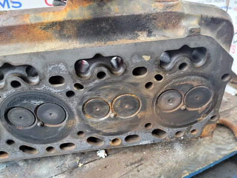 Hlava válců Claas Ares 656 John Deere 6820 Engine Cylinder Head R121608, 6005021490, Re57489: obrázek 9