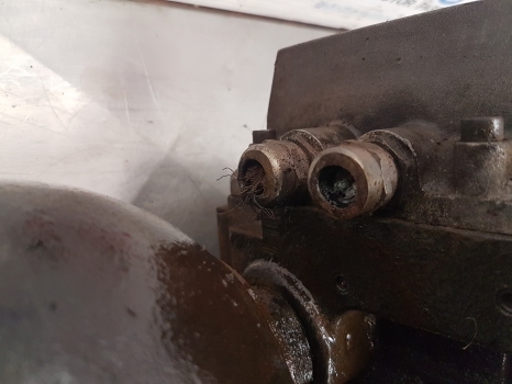 Claas Ares 836, 815, 816, 826 Suspension Controle Valve Parts Only 7700061891 - Podvěs pro Traktor: obrázek 5 Claas Ares 836, 815, 816, 826 Suspension Controle Valve Parts Only 7700061891 - Podvěs pro Traktor: obrázek 5