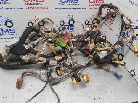 Claas Arion, Axion 640 Cab Wiring Loom Main 0022469930, 0026075290, - Kabely/ Vodiče pro Traktor: obrázek 1 Claas Arion, Axion 640 Cab Wiring Loom Main 0022469930, 0026075290, - Kabely/ Vodiče pro Traktor: obrázek 1
