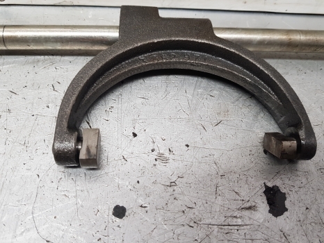 Transmise pro Traktor Claas Arion Series 640 Pto Control Fork 3362971; 3389580; 6005019193; 6005019194: obrázek 7