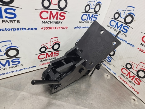 Fendt 415, 400 Vario Series, Stabiliser Bracket Rh H404870040021, H404870040051 - Podvěs: obrázek 2 Fendt 415, 400 Vario Series, Stabiliser Bracket Rh H404870040021, H404870040051 - Podvěs: obrázek 2