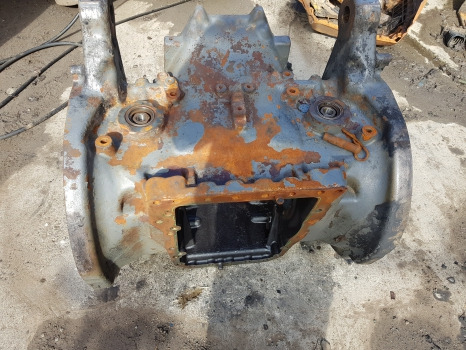 Fendt 724 S4, 700 Series, Rear Axle Housing, Central Housing 103004200000 - Zadní náprava: obrázek 4 Fendt 724 S4, 700 Series, Rear Axle Housing, Central Housing 103004200000 - Zadní náprava: obrázek 4