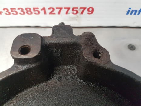 Fendt 724 S4, 714, 716, 718, 720, Fwd Pump Support Cover 743100320170 - Přední náprava: obrázek 4 Fendt 724 S4, 714, 716, 718, 720, Fwd Pump Support Cover 743100320170 - Přední náprava: obrázek 4