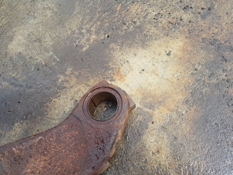 Fendt 724 S4 Front Axle Swing Arm M725300050032, G743300050030 - Podvěs: obrázek 4 Fendt 724 S4 Front Axle Swing Arm M725300050032, G743300050030 - Podvěs: obrázek 4