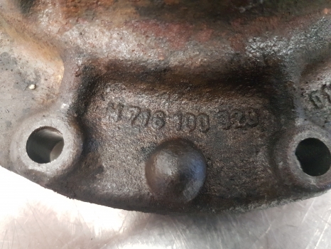 Fendt 818, 800 Series, Rear Axle Bearing Cap M716100720, 718100320010 - Zadní náprava: obrázek 4 Fendt 818, 800 Series, Rear Axle Bearing Cap M716100720, 718100320010 - Zadní náprava: obrázek 4