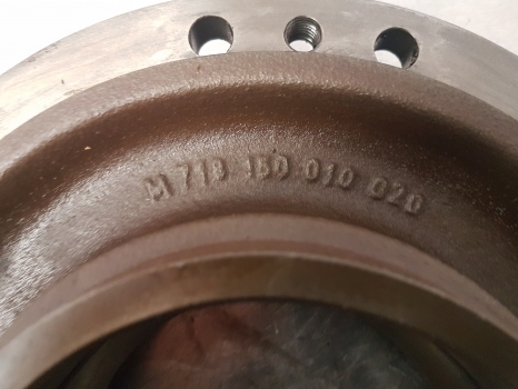 Fendt 818, 800 Series, Rear Axle Bearing Flange 718150010020, M718150010020 - Zadní náprava: obrázek 4 Fendt 818, 800 Series, Rear Axle Bearing Flange 718150010020, M718150010020 - Zadní náprava: obrázek 4