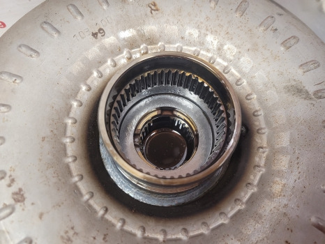 Fermec 660 Transmission Torque Converter 103100, 103 100, 103-100, 103/100 - Transmise pro Zemědělská technika: obrázek 3 Fermec 660 Transmission Torque Converter 103100, 103 100, 103-100, 103/100 - Transmise pro Zemědělská technika: obrázek 3