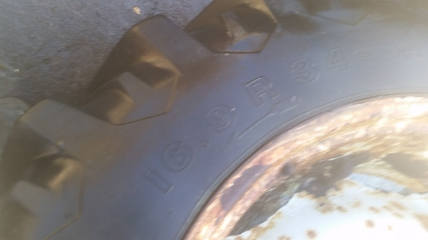 Fiat 90-90, 90 Series Rear Wheel And Tyre 16.9 R34 - Kompletní kolo pro Zemědělská technika: obrázek 4 Fiat 90-90, 90 Series Rear Wheel And Tyre 16.9 R34 - Kompletní kolo pro Zemědělská technika: obrázek 4