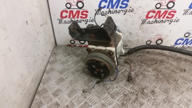 Fiat F, F- Dt Ford 30 Series F140, F130, F100 Air Compressor 5165548, 51219592 - Kompresor klimatizace pro Traktor: obrázek 4 Fiat F, F- Dt Ford 30 Series F140, F130, F100 Air Compressor 5165548, 51219592 - Kompresor klimatizace pro Traktor: obrázek 4