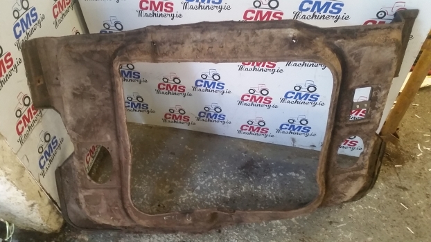 Fiat F, F-dt Series, F140, F140dt, F100, F100dt, F110, F110dt Cab Roof Panel - Kabina a interiér pro Traktor: obrázek 2 Fiat F, F-dt Series, F140, F140dt, F100, F100dt, F110, F110dt Cab Roof Panel - Kabina a interiér pro Traktor: obrázek 2