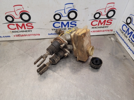 Fiat F Series F120, F130, F140 Brake Master Cylinder 5145630, 5145631, 82003369 - Brzdový válec pro Zemědělská technika: obrázek 1 Fiat F Series F120, F130, F140 Brake Master Cylinder 5145630, 5145631, 82003369 - Brzdový válec pro Zemědělská technika: obrázek 1