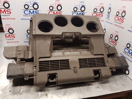 Fiat F100, F110, F115, F120, F130, F140 Cab Plastic Panel, Cover 9966258 - Kabina a interiér pro Traktor: obrázek 1 Fiat F100, F110, F115, F120, F130, F140 Cab Plastic Panel, Cover 9966258 - Kabina a interiér pro Traktor: obrázek 1