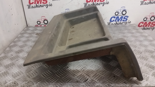 Fiat F140, F100, F120, F130, F140 Dt, F120 Dt, F130 Dtcab Interior Panel - Kabina a interiér pro Traktor: obrázek 5 Fiat F140, F100, F120, F130, F140 Dt, F120 Dt, F130 Dtcab Interior Panel - Kabina a interiér pro Traktor: obrázek 5