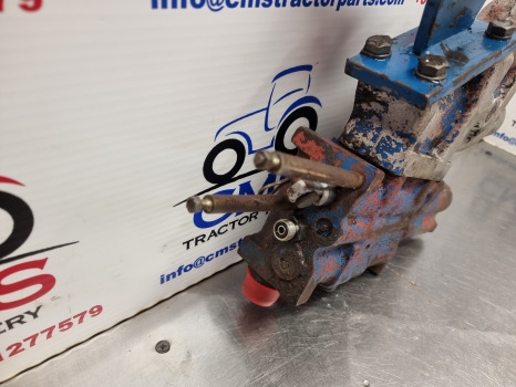 Ford 10, 30, 40, Ts10 Tw Series, Single Hydraulic Spool Valve Assy 81864873 - Hydraulika: obrázek 3 Ford 10, 30, 40, Ts10 Tw Series, Single Hydraulic Spool Valve Assy 81864873 - Hydraulika: obrázek 3