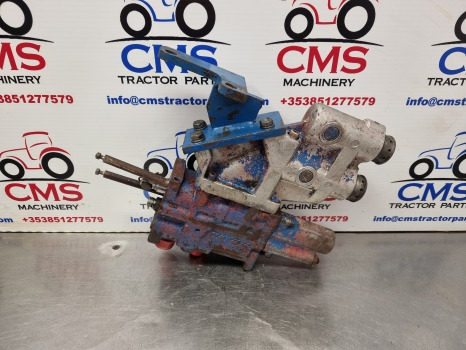 Ford 10, 30, 40, Ts10 Tw Series, Single Hydraulic Spool Valve Assy 81864873 - Hydraulika: obrázek 1 Ford 10, 30, 40, Ts10 Tw Series, Single Hydraulic Spool Valve Assy 81864873 - Hydraulika: obrázek 1