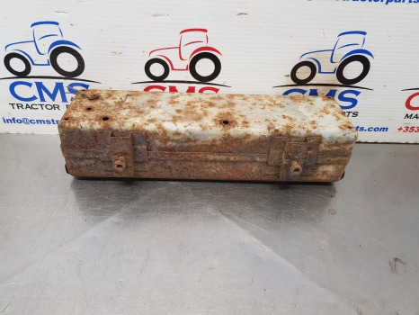 Ford 2000, 2600, 3000, 3600, 4000, 5000 Toolbox D3nn17005a11m, E3nn17005ab11m - Kabina a interiér: obrázek 3 Ford 2000, 2600, 3000, 3600, 4000, 5000 Toolbox D3nn17005a11m, E3nn17005ab11m - Kabina a interiér: obrázek 3