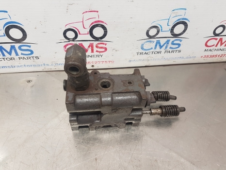 Ford 40, 10, Ts, Tw Tw5 Hydraulic Spool Valve Body Double E9nnb950bb, 81864874 - Hydraulika: obrázek 4 Ford 40, 10, Ts, Tw Tw5 Hydraulic Spool Valve Body Double E9nnb950bb, 81864874 - Hydraulika: obrázek 4