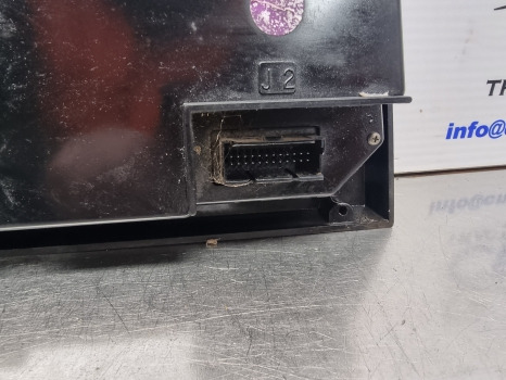Ford 40 8240, 8340 Instrument Cluster, Dashboard F0nn10849bc, 82004848 - Elektrický systém: obrázek 5 Ford 40 8240, 8340 Instrument Cluster, Dashboard F0nn10849bc, 82004848 - Elektrický systém: obrázek 5