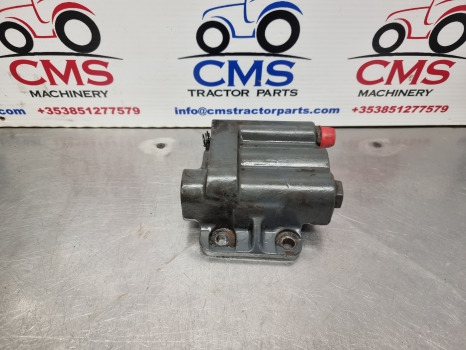 Ford 40 Series, 7840, 8240, 8340, Ts, Hydraulic Valve F2nnr947aa, 81878459 - Hydraulický ventil pro Zemědělská technika: obrázek 1 Ford 40 Series, 7840, 8240, 8340, Ts, Hydraulic Valve F2nnr947aa, 81878459 - Hydraulický ventil pro Zemědělská technika: obrázek 1