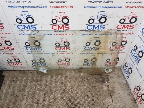 Ford 4000, 5000, 7000 Cab Front Glass 81822765 - Okno a díly pro Traktor: obrázek 1 Ford 4000, 5000, 7000 Cab Front Glass 81822765 - Okno a díly pro Traktor: obrázek 1