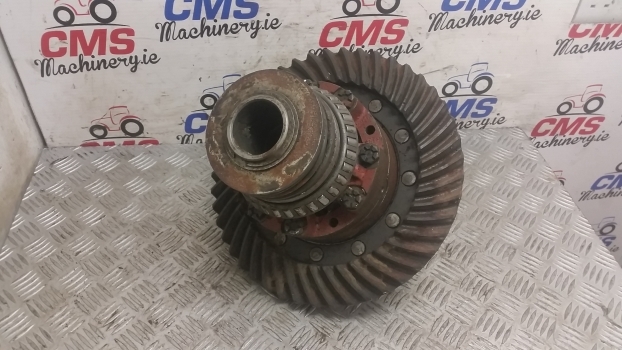 Ford 5000, 7000, 4000 Bevel Crown Gear (45t) And Differntial Assembly C7nn4206a - Diferenciál pro Traktor: obrázek 1 Ford 5000, 7000, 4000 Bevel Crown Gear (45t) And Differntial Assembly C7nn4206a - Diferenciál pro Traktor: obrázek 1