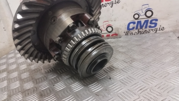 Ford 5000 Rear Bevel Gear (37:6) 81824192 And Differential C7nn4206a, 81816247 - Diferenciál pro Traktor: obrázek 4 Ford 5000 Rear Bevel Gear (37:6) 81824192 And Differential C7nn4206a, 81816247 - Diferenciál pro Traktor: obrázek 4