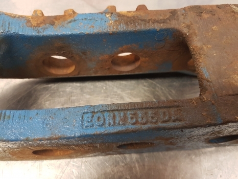Ford 5110, 7910, 5610, 5000, 7600, 6610 Top Link Bracket D2nn535a, E0nn535da - Rám/ Šasi pro Zemědělská technika: obrázek 4 Ford 5110, 7910, 5610, 5000, 7600, 6610 Top Link Bracket D2nn535a, E0nn535da - Rám/ Šasi pro Zemědělská technika: obrázek 4