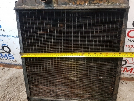 Ford 550, 655, 655a, 555a Radiator E0nn8005ea15l, 83925456 - Chladič pro Rýpadlo-nakladač: obrázek 5 Ford 550, 655, 655a, 555a Radiator E0nn8005ea15l, 83925456 - Chladič pro Rýpadlo-nakladač: obrázek 5