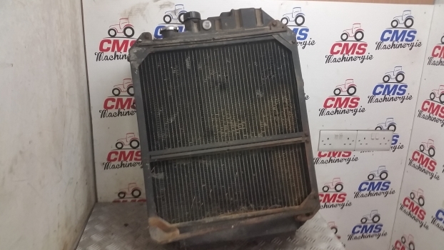 Ford 5640, 6640, 7740 Engine Water Cooling Radiator 82015101, 82010660 - Chladič pro Traktor: obrázek 3 Ford 5640, 6640, 7740 Engine Water Cooling Radiator 82015101, 82010660 - Chladič pro Traktor: obrázek 3