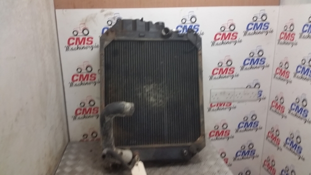 Ford 5640, 6640, 7740 Engine Water Cooling Radiator 82015101, 82010660 - Chladič pro Traktor: obrázek 1 Ford 5640, 6640, 7740 Engine Water Cooling Radiator 82015101, 82010660 - Chladič pro Traktor: obrázek 1