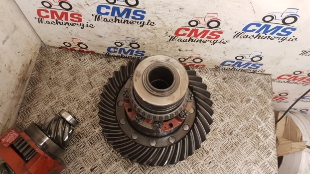 Ford 655, 655a, 555, 555a, 555b Rear Axle Bevel Gear, Differential E2nn4209ec - Diferenciál pro Traktor: obrázek 2 Ford 655, 655a, 555, 555a, 555b Rear Axle Bevel Gear, Differential E2nn4209ec - Diferenciál pro Traktor: obrázek 2