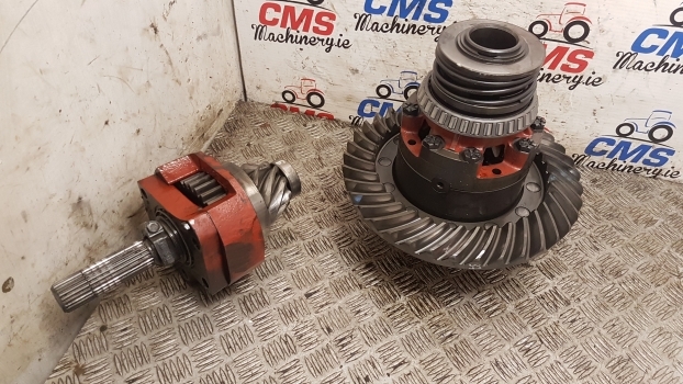 Ford 655, 655a, 555, 555a, 555b Rear Axle Bevel Gear, Differential E2nn4209ec - Diferenciál pro Traktor: obrázek 1 Ford 655, 655a, 555, 555a, 555b Rear Axle Bevel Gear, Differential E2nn4209ec - Diferenciál pro Traktor: obrázek 1