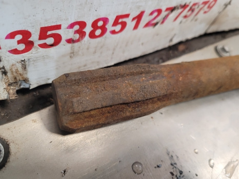 Ford 655c, 555c, 655d, 575d, 555b, 655 Front Axle Drive Shaft Car120972 - Přední náprava: obrázek 3 Ford 655c, 555c, 655d, 575d, 555b, 655 Front Axle Drive Shaft Car120972 - Přední náprava: obrázek 3