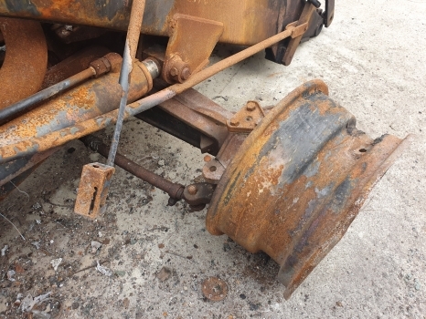 Ford 655c Engine, Front, Rear Axle, Backhoe, Transmission, Hydraulic Parts - Rýpadlo-nakladač: obrázek 3 Ford 655c Engine, Front, Rear Axle, Backhoe, Transmission, Hydraulic Parts - Rýpadlo-nakladač: obrázek 3