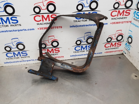 Ford 7610 5610, 6610, 6810, 7710 Sq Cab Fuel Tank Support E4nn9n205ba - Palivová nádrž: obrázek 1 Ford 7610 5610, 6610, 6810, 7710 Sq Cab Fuel Tank Support E4nn9n205ba - Palivová nádrž: obrázek 1