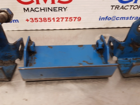 Ford 7610 5610, 6610, 6810, 7710 Sq Cab Tank Bracket Shield E4nn9r276ab11b - Palivová nádrž: obrázek 4 Ford 7610 5610, 6610, 6810, 7710 Sq Cab Tank Bracket Shield E4nn9r276ab11b - Palivová nádrž: obrázek 4