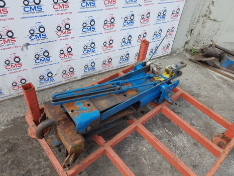 Ford 7610, 6610, 7710, 10 Series, Pick Up Hitch Complete Edpne967b - Rám/ Šasi: obrázek 2 Ford 7610, 6610, 7710, 10 Series, Pick Up Hitch Complete Edpne967b - Rám/ Šasi: obrázek 2