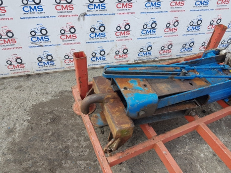 Ford 7610, 6610, 7710, 10 Series, Pick Up Hitch Complete Edpne967b - Rám/ Šasi: obrázek 3 Ford 7610, 6610, 7710, 10 Series, Pick Up Hitch Complete Edpne967b - Rám/ Šasi: obrázek 3