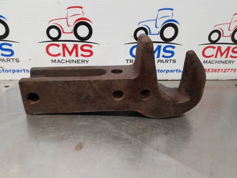 Ford 7810, 6610, 6410, 7710, 8210 Hook For Fwd. E0nne918ac29b, 83943810 - Rám/ Šasi: obrázek 2 Ford 7810, 6610, 6410, 7710, 8210 Hook For Fwd. E0nne918ac29b, 83943810 - Rám/ Šasi: obrázek 2