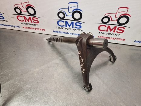 Ford 7840, 7740, 40 Series, Transmission Control Fork F0nn7230ca, 81863902 - Transmise: obrázek 2 Ford 7840, 7740, 40 Series, Transmission Control Fork F0nn7230ca, 81863902 - Transmise: obrázek 2