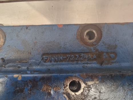 Ford 7840, 8340, 6640 40 Transmission Control Plate Cover F1nn7211ac - Transmise: obrázek 3 Ford 7840, 8340, 6640 40 Transmission Control Plate Cover F1nn7211ac - Transmise: obrázek 3