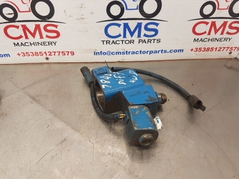 Ford 7840 Rear Differential Actuator Coupling 82014572, F0nn2n456ae, F0nn2n456af - Diferenciál pro Traktor: obrázek 4 Ford 7840 Rear Differential Actuator Coupling 82014572, F0nn2n456ae, F0nn2n456af - Diferenciál pro Traktor: obrázek 4