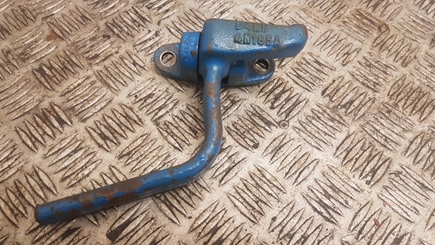 Ford 7910, 7810 Rear Axle Differential Lock Control Arm D4nn4n185a, 47547205 - Transmise pro Traktor: obrázek 1 Ford 7910, 7810 Rear Axle Differential Lock Control Arm D4nn4n185a, 47547205 - Transmise pro Traktor: obrázek 1