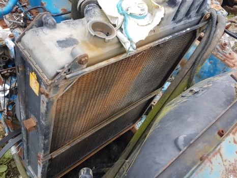 Ford 8340, 40 Series Engine Water Cooling Radiator 82015105, 82015099 - Chladič pro Traktor: obrázek 1 Ford 8340, 40 Series Engine Water Cooling Radiator 82015105, 82015099 - Chladič pro Traktor: obrázek 1