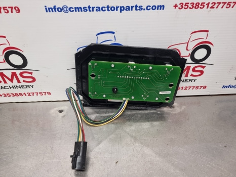 Ford Fiat New Holland 40, M,60 Ser 7840 Draft Control Module 82012697, 82012644 - Elektrický systém: obrázek 2 Ford Fiat New Holland 40, M,60 Ser 7840 Draft Control Module 82012697, 82012644 - Elektrický systém: obrázek 2