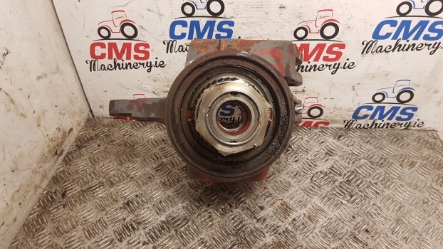 Ford New Holland Fiat 8160 Front Steering Knuckle Spindle Lhs 5171554, 5171533 - Těhlice pro Traktor: obrázek 1 Ford New Holland Fiat 8160 Front Steering Knuckle Spindle Lhs 5171554, 5171533 - Těhlice pro Traktor: obrázek 1
