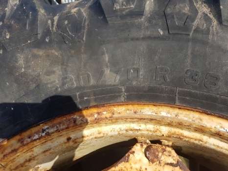 Ford Rear Wheel Complete R38 Pirelli Tm700 580/70r38 - Kompletní kolo pro Traktor: obrázek 3 Ford Rear Wheel Complete R38 Pirelli Tm700 580/70r38 - Kompletní kolo pro Traktor: obrázek 3