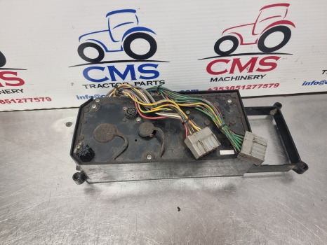 Ford Sq Digital Dashboard, Instrument Cluster, Clock Section Only E5nn10849cc, - Elektrický systém: obrázek 5 Ford Sq Digital Dashboard, Instrument Cluster, Clock Section Only E5nn10849cc, - Elektrický systém: obrázek 5