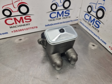 Ford Tw10, Tw Series, 9600 Brake Master Cylinder C7nn2140a, D3nn2140a - Brzdové díly pro Zemědělská technika: obrázek 3 Ford Tw10, Tw Series, 9600 Brake Master Cylinder C7nn2140a, D3nn2140a - Brzdové díly pro Zemědělská technika: obrázek 3