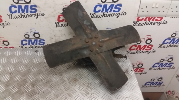Ford Water Pump With Fan 82845215ds 82845215 87295277 84366457 - Vodní pumpa pro Traktor: obrázek 3 Ford Water Pump With Fan 82845215ds 82845215 87295277 84366457 - Vodní pumpa pro Traktor: obrázek 3